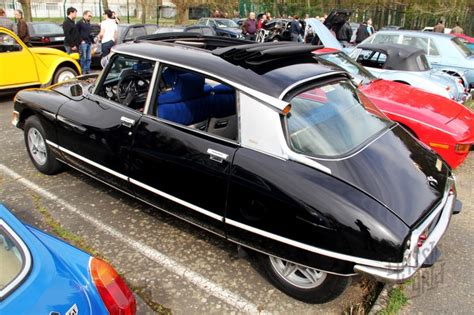 Citroen DS 21 Pallas - The car that saved the president