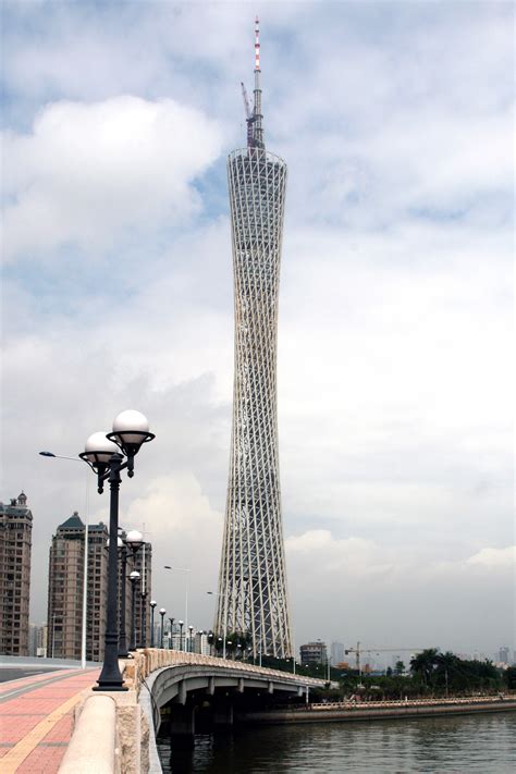 File:Guangzhou Tower.jpg - Wikipedia
