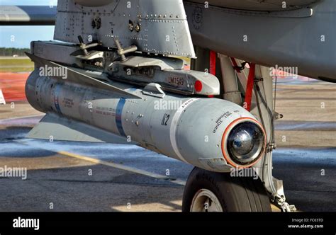 An Air Force AGM-65 Maverick missile on an A-10 Warthog attack jet ...