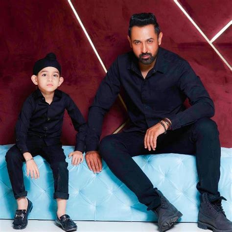 Gippy Grewal Wiki, Age, Girlfriend, Wife, Children, Family, Biography ...