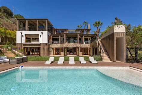 Pacific Palisades Urban Luxury Home - Haute Residence by Haute Living