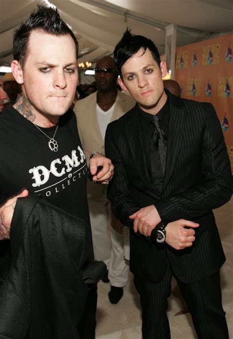 Benji and Joel Madden Linked Up For a Photo | Celebrities at the MTV ...