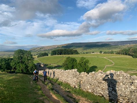 Yorkshire 3 Peaks - Sky Blue Adventures