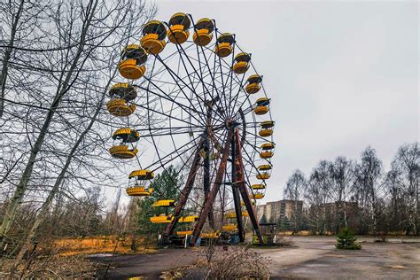 These spooky photos of Chernobyl’s abandoned fairground will haunt you ...