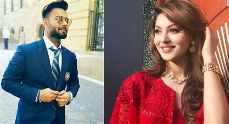 Urvashi Rautela and Rishabh Pant Blocked each other on WhatsApp ...