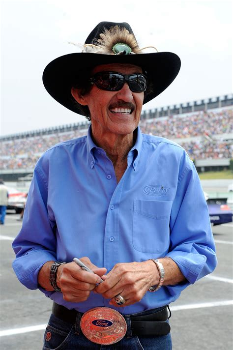 NASCAR 2010: The 15 Friendliest Stock Car Drivers of All Time ...