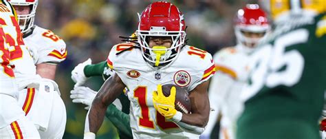 Shoulder Injury Keeps Isiah Pacheco Sidelined, Drue Tranquill Returns to Practice – Chiefs Digest