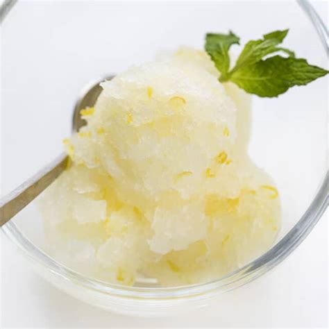 Lemon Sorbet {No Churn} - i am baker