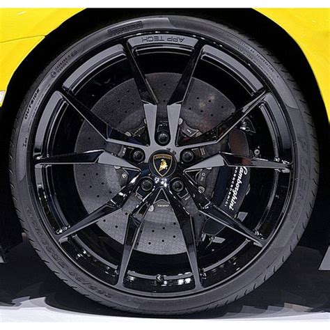 Lamborghini Aventador - Dione Alloy Wheel Set (Black) [available with tyres]