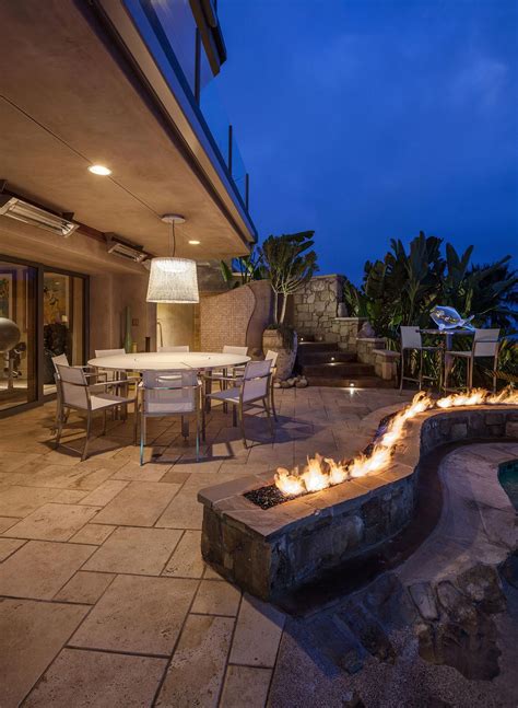 Modern patio #patio #firepit #modernpatio | Outdoor patio designs ...