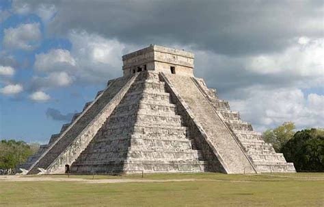 The Aztec pyramid of the Sun. Teotihuacan, Mexico. Honduras Travel, Nicaragua Travel, Jamaica ...