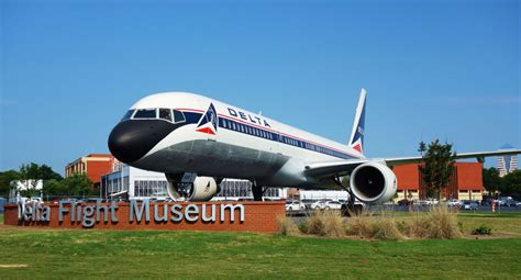 Flying Through Atlanta? Check Out The Delta Flight Museum Near This ...