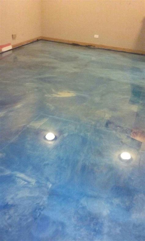 Finished floor metallic blue and metallic pearl epoxy floor covering ...