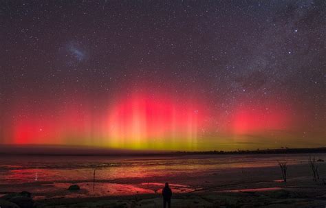 Aurora Borealis seen from Western Australia [1500x950] : r/SkyPorn