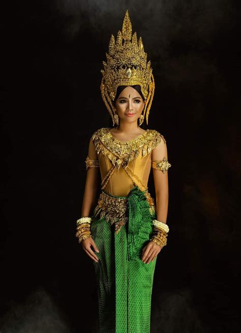 🇰🇭 Beautiful Khmer apsara 🇰🇭 Cambodia traditional costume of apsara ...