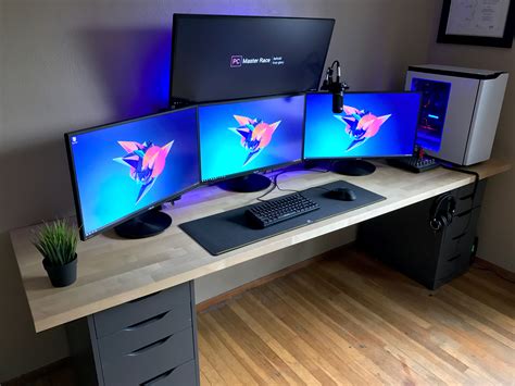 Battlestation Refresh 2017 | Computer desk setup, Video game rooms, Gaming desk setup