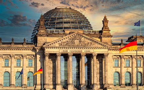 Top 4 Reichstag Guided Tours