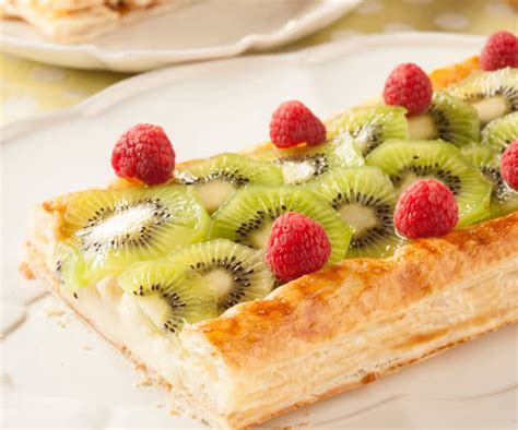 Tarta de hojaldre con crema pastelera y kiwi - Cookidoo® – la nostra ...