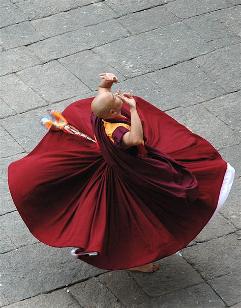 Tibetan Ritual Dance – Festival of Tibet