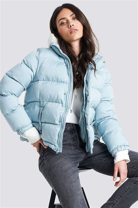 What To Wear With Puffer Jackets For Women This Winter: Best Guide 2023 ...