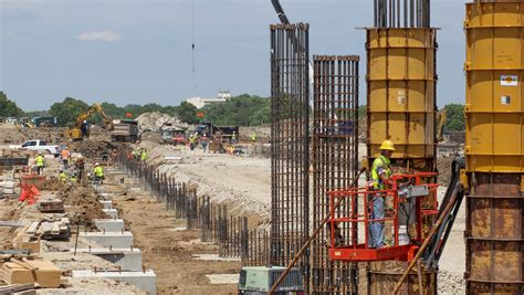 Elevated Roadway Between Terminal and Garage Taking Shape - Build KCI