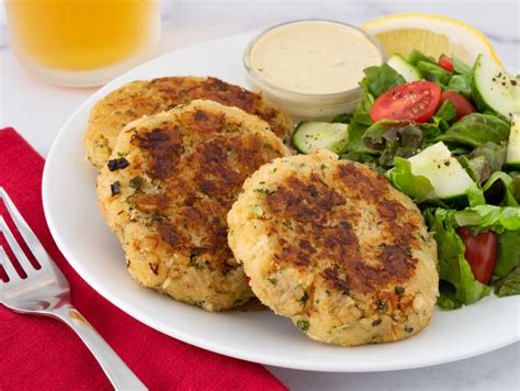 Dungeness Crab Cakes - Pacific Seafood