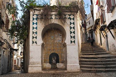 صور لحي القصبة بالجزائر | Famous buildings, Algeria travel, Islamic city