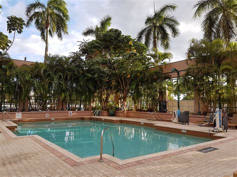 BOCA RATON MARRIOTT AT BOCA CENTER - Prices & Hotel Reviews (FL) - Tripadvisor