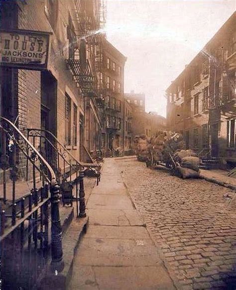 c1922 . Minetta St., south from Minetta Lane | Nyc history, New bedford ...