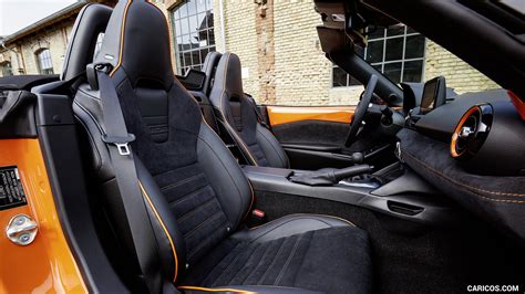 2019 Mazda MX-5 Miata 30th Anniversary Edition - Interior, Seats | Caricos