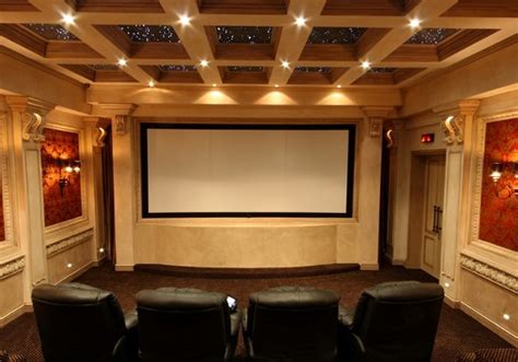 How to Pick the Best Home Theater Screen