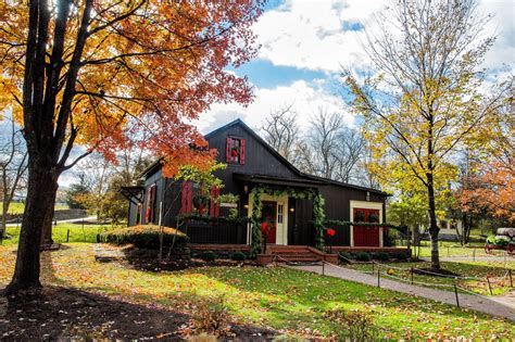 Best Distilleries to Visit on the Kentucky Bourbon Trail | Earth Trekkers