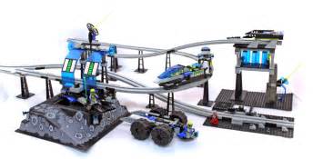 Monorail Transport Base - LEGO set #6991-1 (Building Sets > Space ...