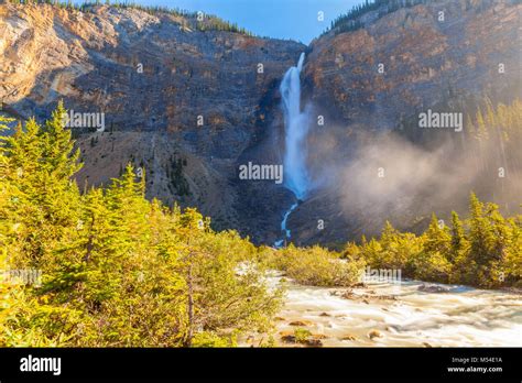 Takakkaw falls Yoho National Park Stock Photo - Alamy