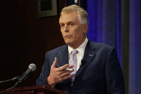 McAuliffe, Youngkin clash over abortion, COVID in 1st debate - WTOP News