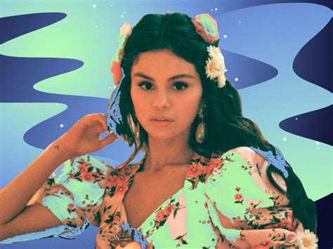 Watch Selena Gomez's Whimsical Video For Solo Spanish-Language Debut ...