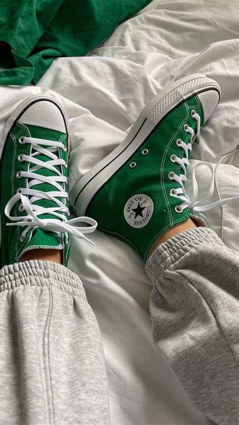 Converse Verte, Mode Converse, Converse Sneakers, Converse Chuck Taylor High Top Sneaker ...