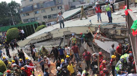 PHOTOS: Powerful earthquake hits central Mexico | KABC7 Photos and ...