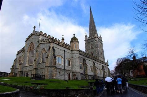 Derry Walking Tour - Tours of Derry