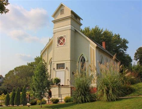 This Abandoned 19th Century Church Has Been Transformed Into The Most Breathtaking Art Studio In ...