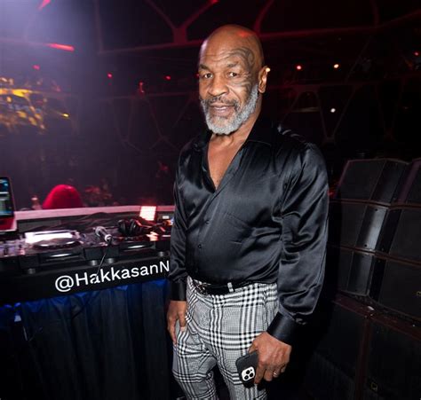 Last Night's Luxurious Mike Tyson Party Photos Go Viral - EssentiallySports