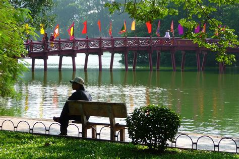 Hoan Kiem Lake, Hanoi Free Photo Download | FreeImages