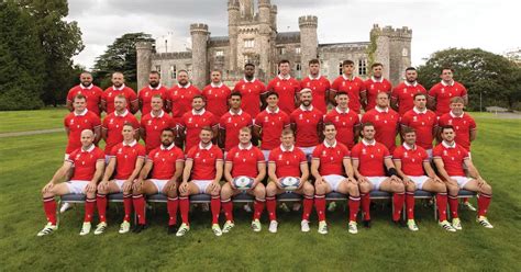 Raft of Wales internationals face huge decisions as foreign clubs move ...