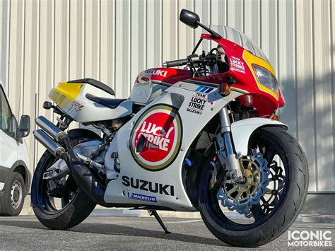 1991 Suzuki RGV250 VJ22 Lucky Strike – Iconic Motorbike Auctions