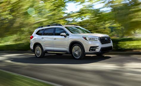 Subaru Ascent Reviews | Subaru Ascent Price, Photos, and Specs | Car ...