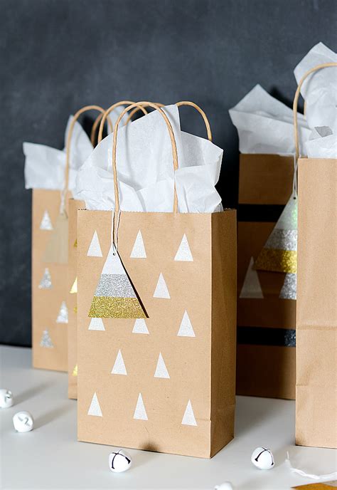 Christmas Gift Wrapping Bag Ideas