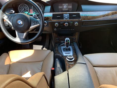 For being 10 years old, this interior still looks great : r/BMW