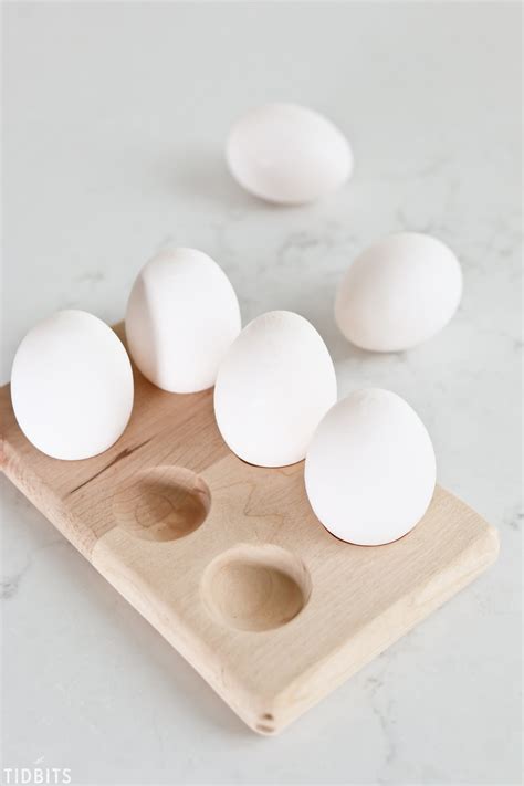 DIY Wooden Egg Holders - Tidbits