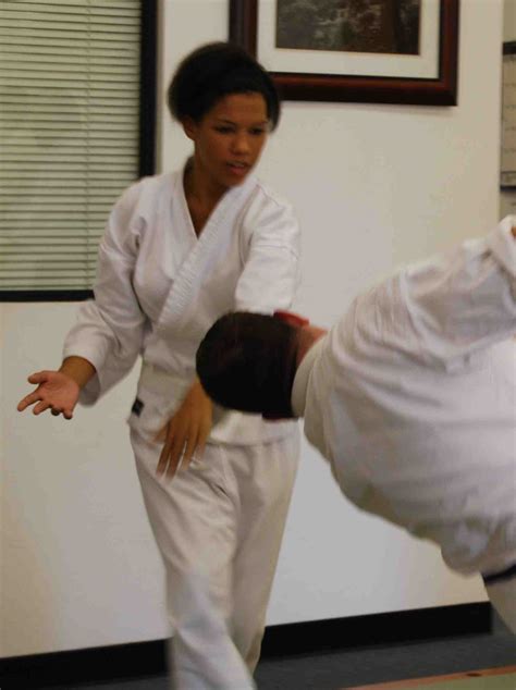 Aikido Techniques and Women: How Can Relaxation Generate More Power ...