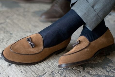 How to Wear Loafers (Socks or No Socks)? | Man of Many